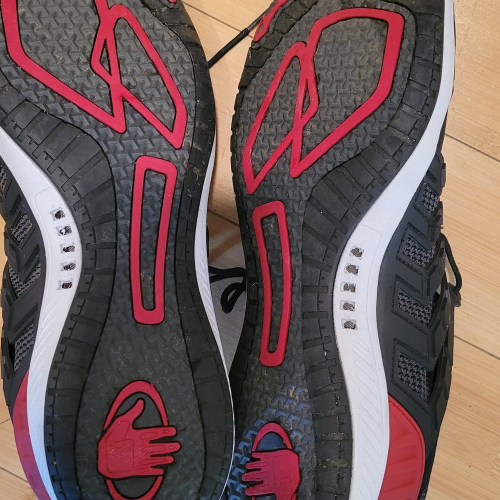 Men's Body Glove Water Shoes Size 13